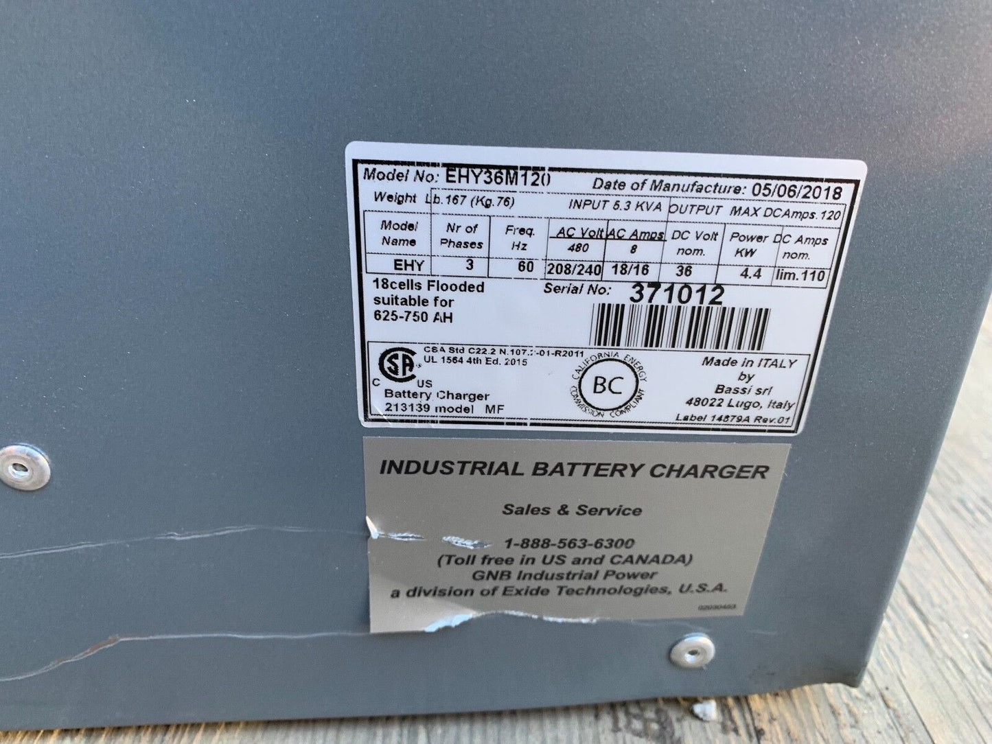 NEW GNB EHY24M120 Industrial Battery Charger, 24V 120A, 625-750 AH, 208/240/480