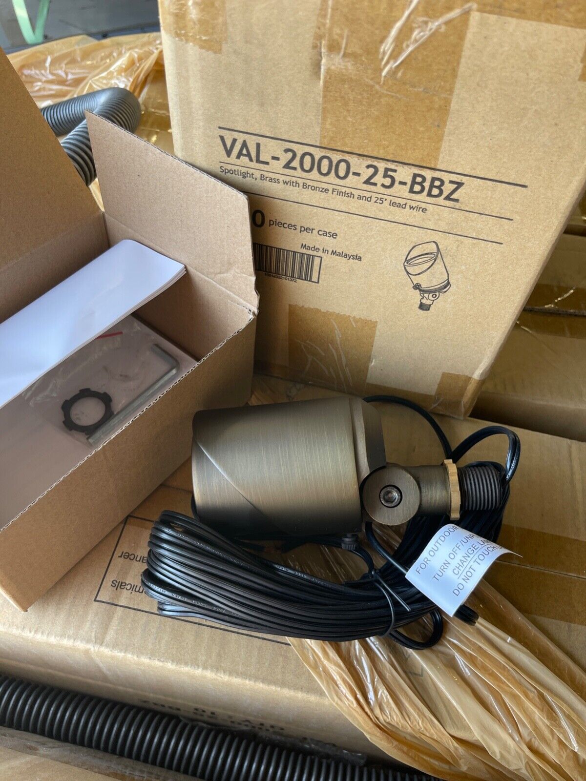 VOLT® All-Star™ Cast Brass Spotlight (Bronze) VAL-2000-BBZ