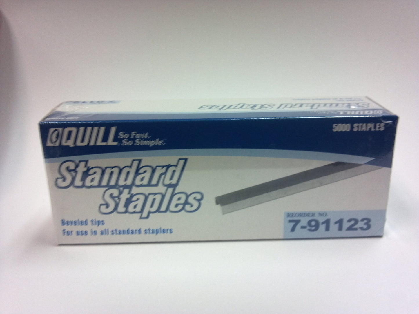 Standard Staples beveled tip 5000 count case - 20 boxes of 5000